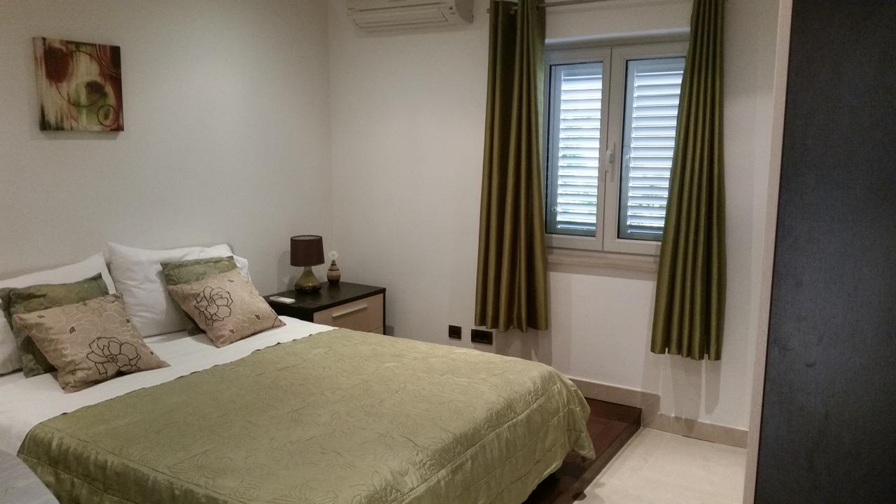 Villa Jade Apartments Front Row Sea View - Walk To Korcula Old Town Medvinjak Exterior foto